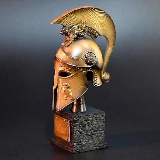 ALDO Arts & Entertainment > Hobbies & Creative Arts > Collectibles > Scale Models Ancient Spartan Ogfficer Helmet Desktop Statue