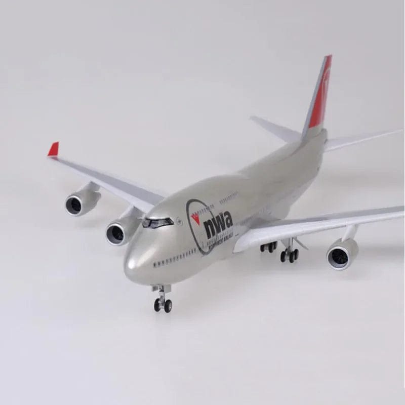 ALDO Creative Arts Collectibles Scale Model North West Airlines Boeing 747 B747 Model Aircraft With Landing Gears and LED Lights