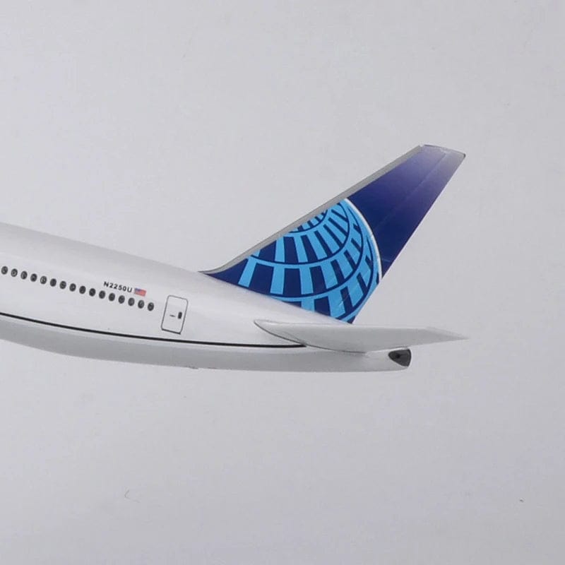 ALDO Creative Arts Collectibles Scale Model United Airlines Boeing 777 B777 Model Aircraft With Landing Gears and LED Lights