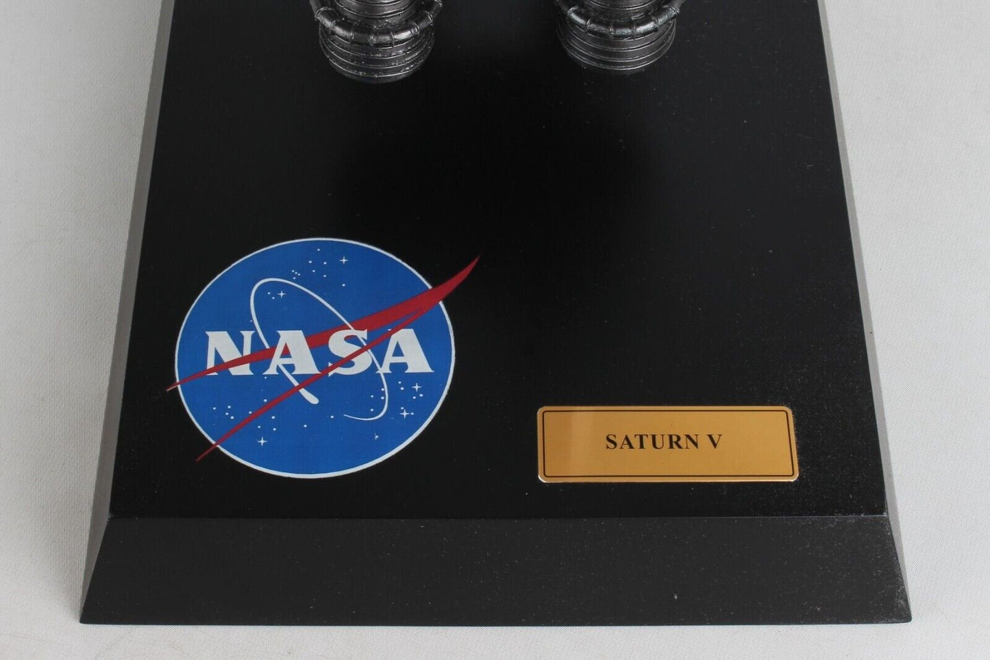 ALDO > Hobbies & Creative Arts> Collectibles> Scale Model 43.50" tall x 7.75" wide at base / New / wood NASA Saturn V Legendary Moon Rocket XLarge LSV Wood Model Spacecraft
