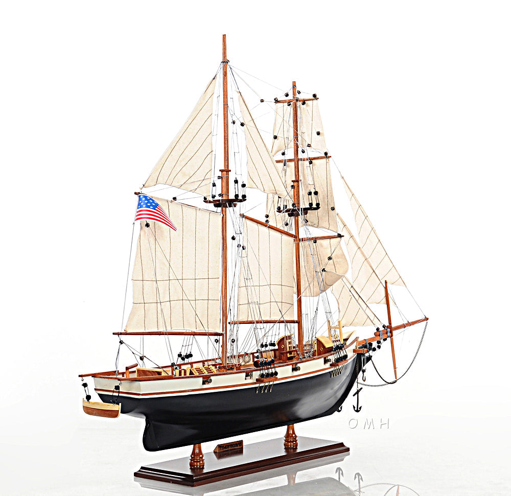 ALDO > Hobbies & Creative Arts> Collectibles> Scale Model Harvey Baltimore Clipper Painted Tall Ship Large Wood Model Boat Assembled