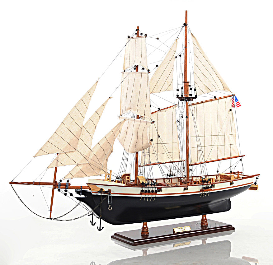 ALDO > Hobbies & Creative Arts> Collectibles> Scale Model Harvey Baltimore Clipper Painted Tall Ship Large Wood Model Boat Assembled