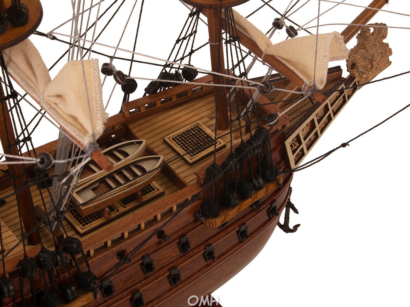 Aldo Hobbies & Creative Arts> Collectibles> Scale Model HMS Sovereign Of The Seas Tall Ship Small Wood Model Sailboat Assembled
