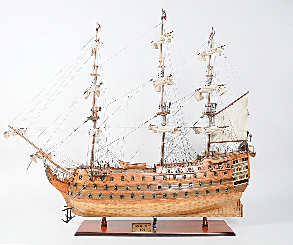 Aldo Hobbies & Creative Arts> Collectibles> Scale Model HMS Victory Xtract Large Tallship Wood Model Sailboat Assembled With Display Case XL No Glass