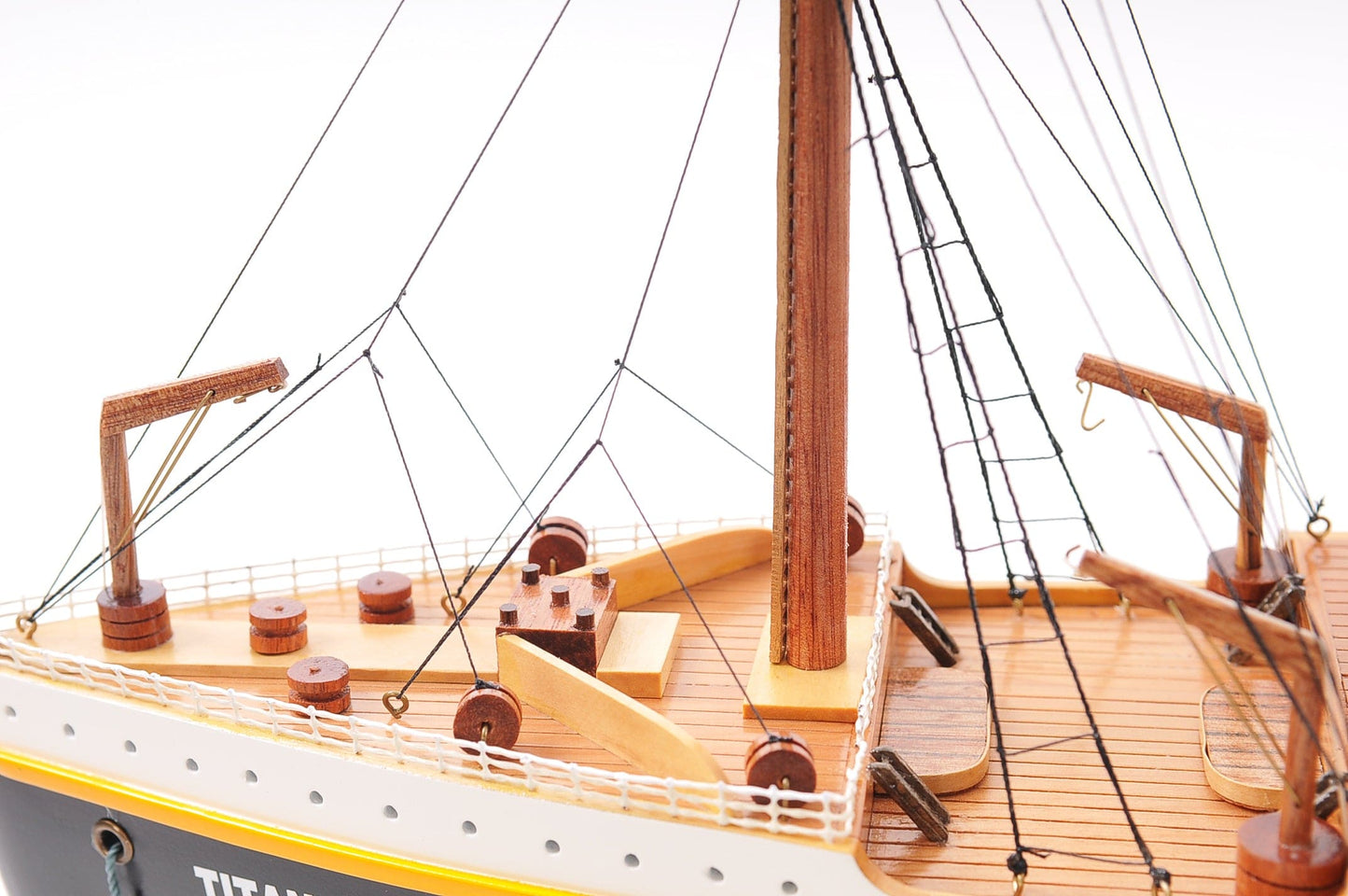 ALDO Hobbies & Creative Arts> Collectibles> Scale Model L: 25 W: 3.5 H: 10 Inches / NEW / Wood RMS Titanic Painted Small Passenger Ship Ocean Liner Wood Model Assembled