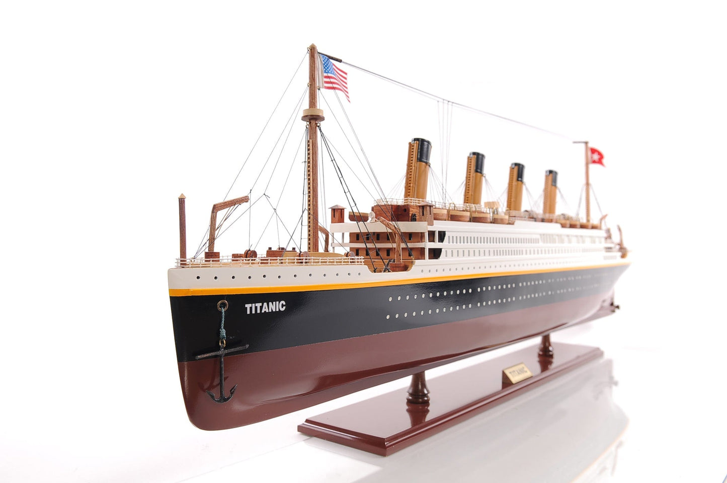 ALDO Hobbies & Creative Arts> Collectibles> Scale Model L: 44.75 W: 9.25 H: 15 Inches / NEW / Wood RMS Titanic Painted Large Passenger Ship Ocean Liner Wood Model With Display Case Assembled