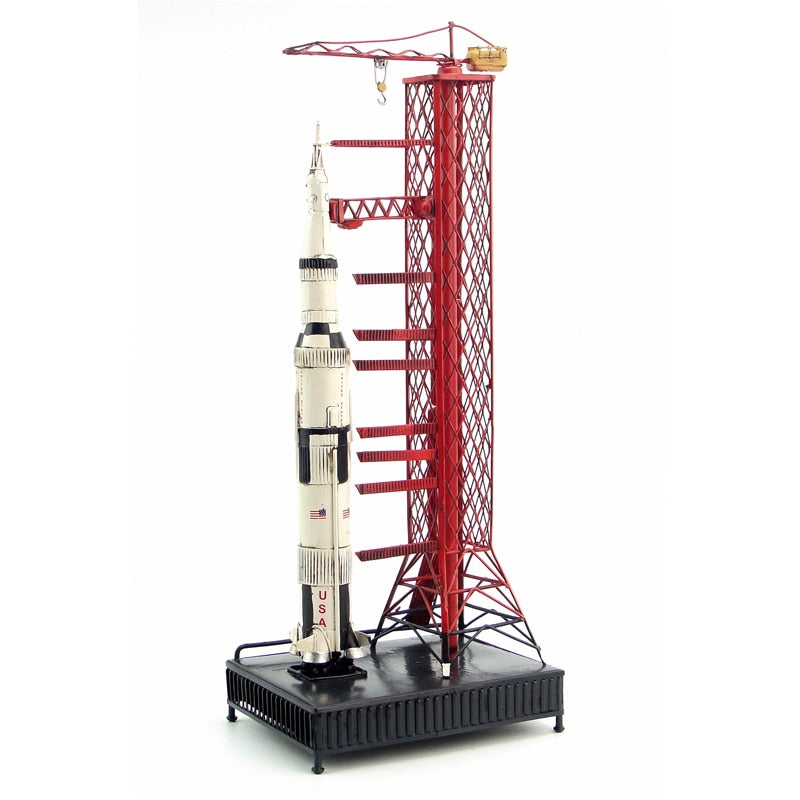 ALDO > Hobbies & Creative Arts> Collectibles> Scale Model NASA Apollo Saturn V Moon Rocket on Launch Pad Spacecraft Desk Top Display