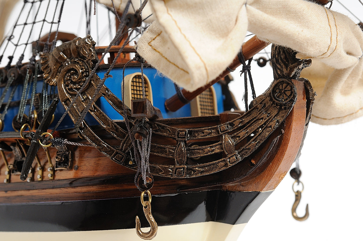 Aldo Hobbies & Creative Arts> Collectibles> Scale Model new / Wood / L: 22 W: 7.5 H: 21.5 Inches Peter the Great Flagship Tallship Providence of God Goto Predestination Excusive Edition Small Wood Model Sailboat Assembled