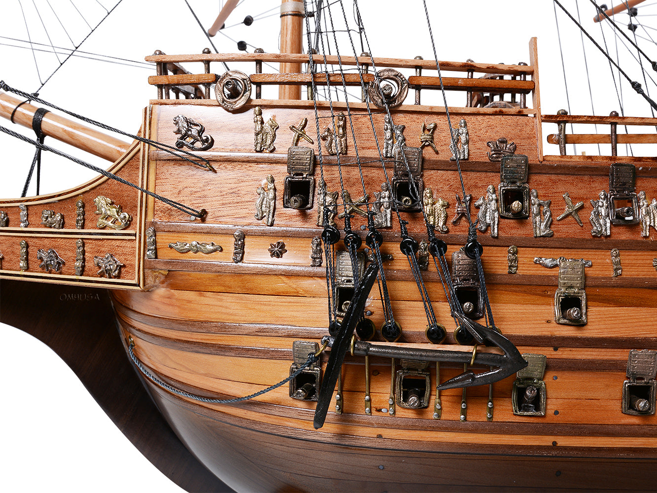 Aldo Hobbies & Creative Arts> Collectibles> Scale Model New / Wood / L: 35 W: 11.5 H: 32.5 Inches HMS Sovereign Of The Seas British Royal Navy Tall Ship Large E.E. Wood Model Sailboat No Sales Assembled