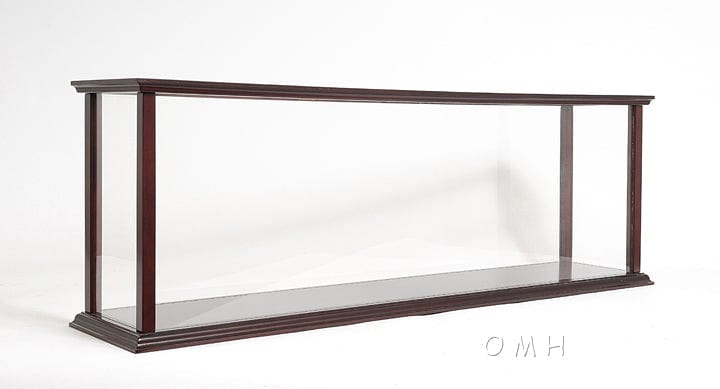 ALDO Hobbies & Creative Arts> Collectibles> Scale Model RMS Titanic Painted Medium Passenger Ship Ocean Liner Wood Model With Display Case Assembled.