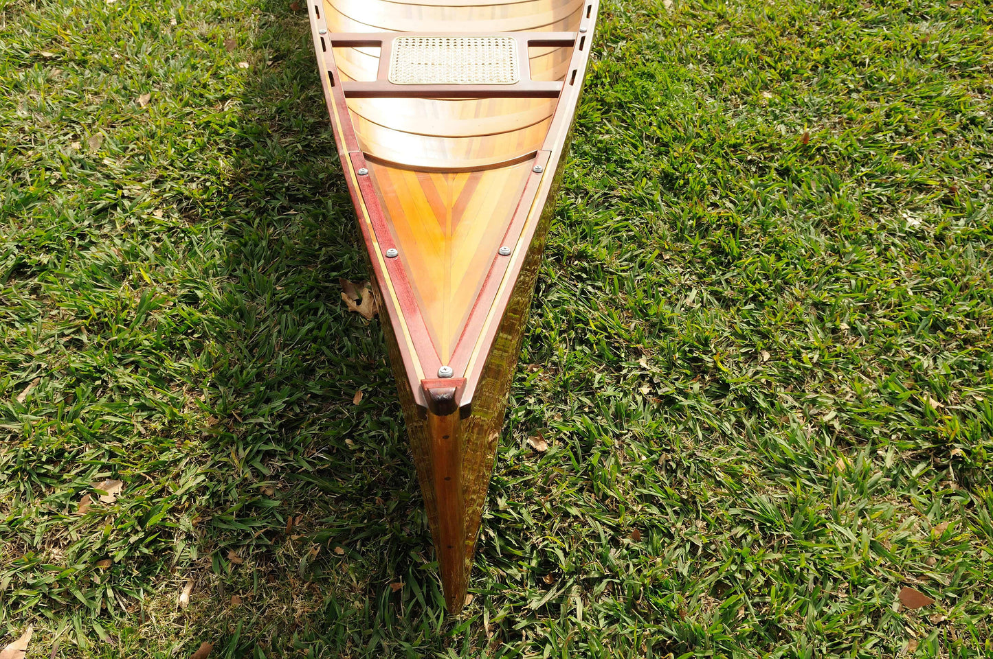 ALDO Kayaking, Canoeing & Rafting>Canoes L: 216 W: 35.5 H: 27 Inches / NEW / wood Real High Quality Canadian Cedar Canoe With Ribs18 feet