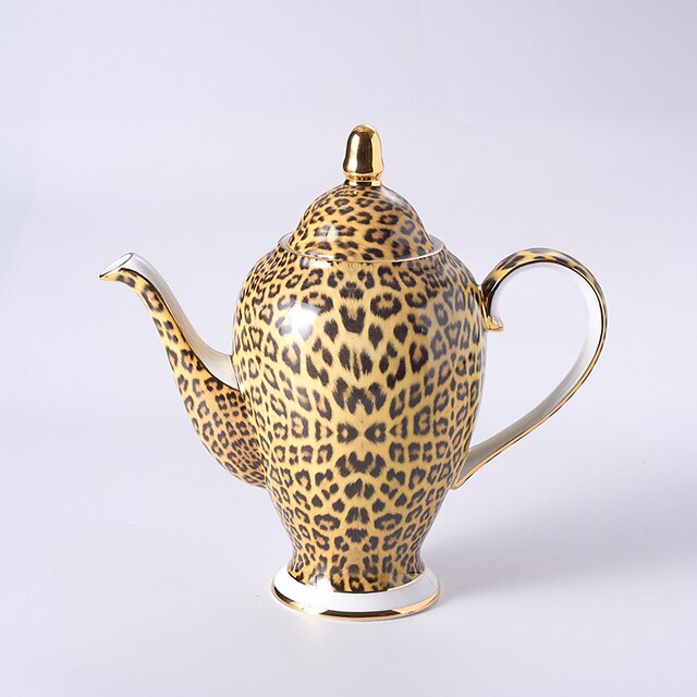 ALDO > Kitchen & Dining > Tableware > Dinnerware Tea / Coffee Pot / porcelain / new Leopard Style Luxury Coffee and Tea Porcelain 24 Karat Gold Plated Sets For Six