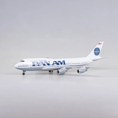 ALDO Creative Arts Collectibles Scale Model PAN AM  Airplane Boeing 747 B747 Model Aircraft With Landing Gears and LED Lights