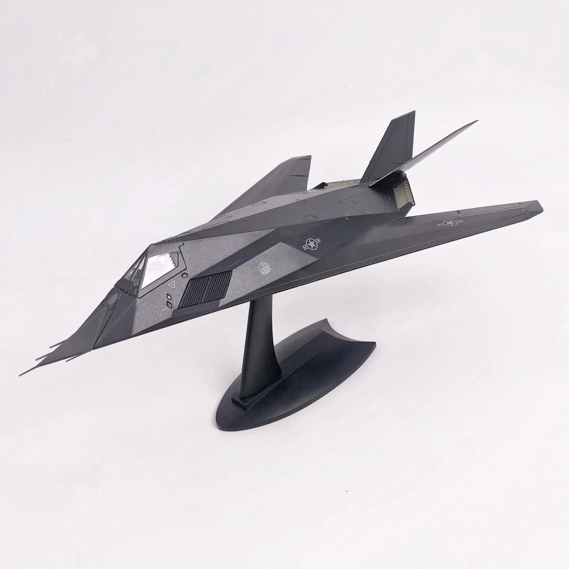 ALDO Creative Arts Collectibles Scale Model United States Airforce Airplane  F117 Nighthawk Stealth Fighter  Diecast Model Aircraft