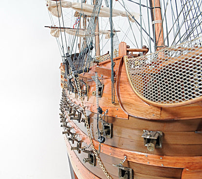 Aldo Hobbies & Creative Arts> Collectibles> Scale Model HMS Victory Xtract Large Tallship Wood Model Sailboat Assembled  With Display Case XL No Glass