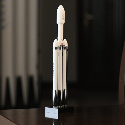 ALDO > Hobbies & Creative Arts> Collectibles> Scale Model NASA Space X Model Rocket Falcon Super Heavy Spacecraft Model Desk Top Display.