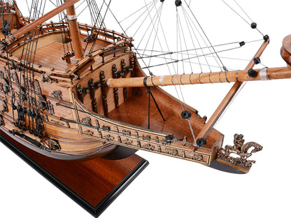 Aldo Hobbies & Creative Arts> Collectibles> Scale Model new / Wood / L: 35 W: 11.5 H: 32.5 Inches HMS Sovereign Of The Seas Tall Ship Small  Wood Model Sailboat No Sails Assembled