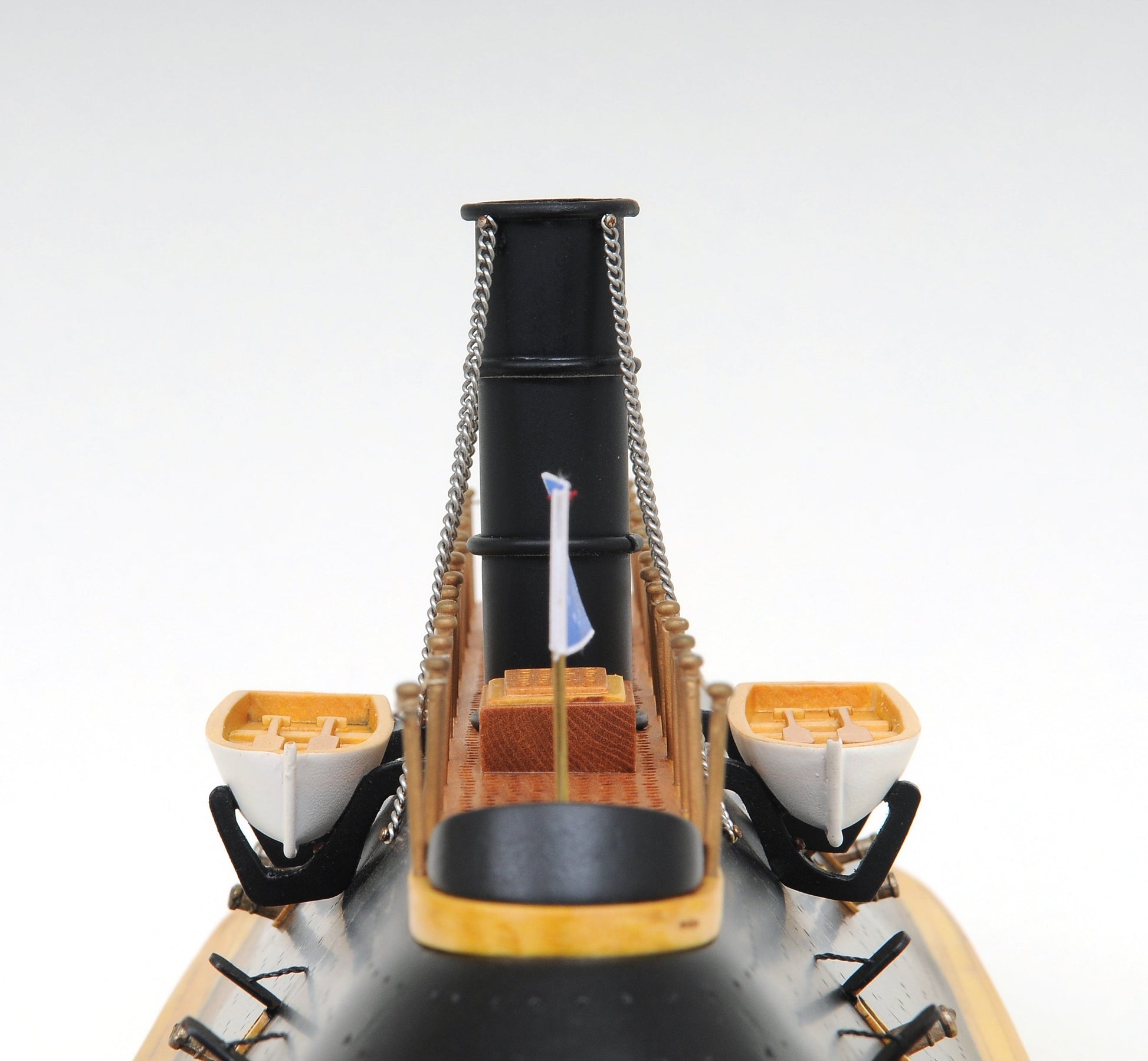 ALDO Hobbies & Creative Arts > Collectibles > Scale Models L: 38.5 W: 9.5 H: 16 Inches / NEW / wood C.S.S. Virginia Ironclad Steam Powered Ship Exclusive Edition Wood Model  Assembled with Display Case